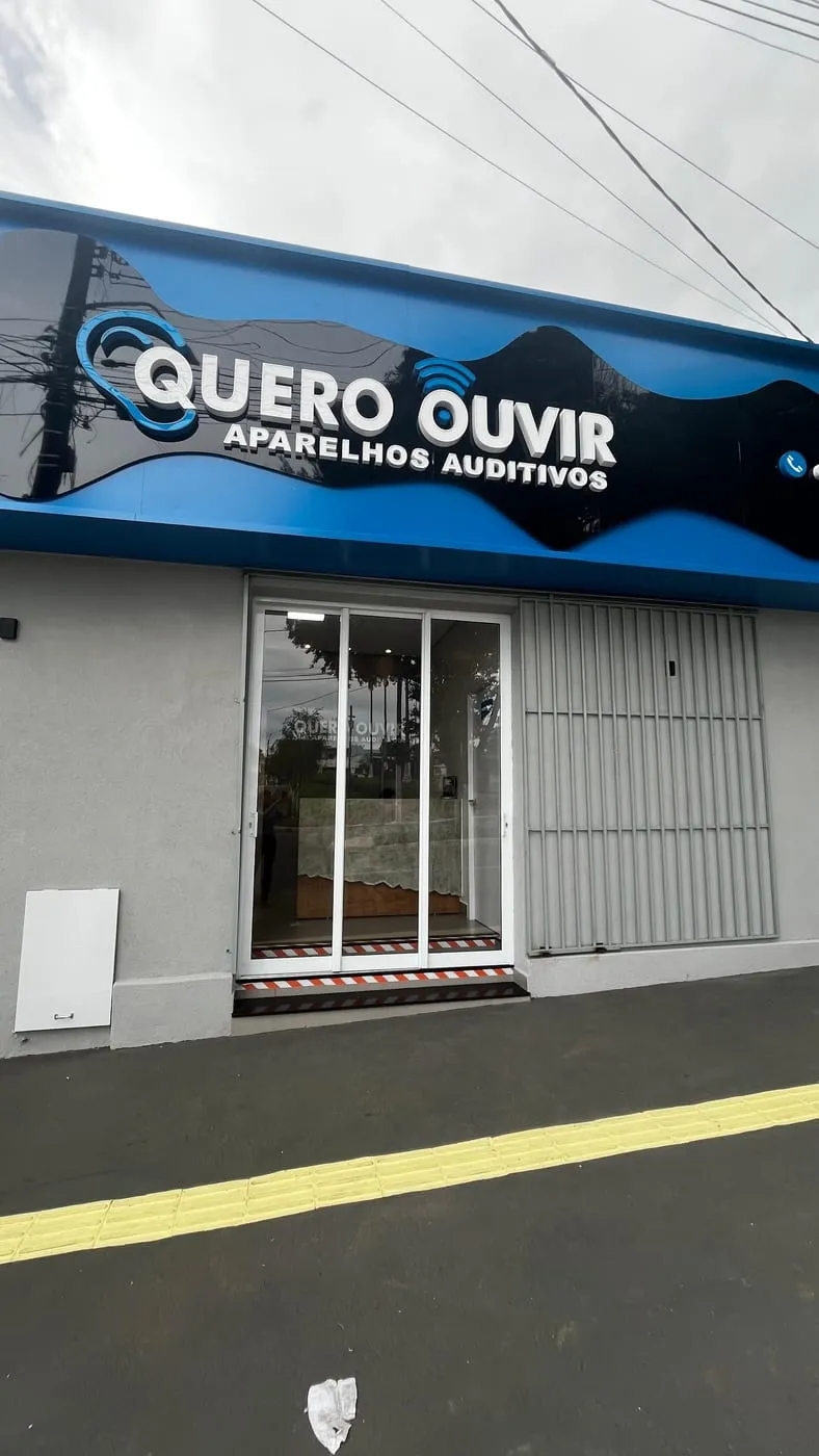 Fachada da Quero Ouvir em Catalão, na Av. José Marcelino